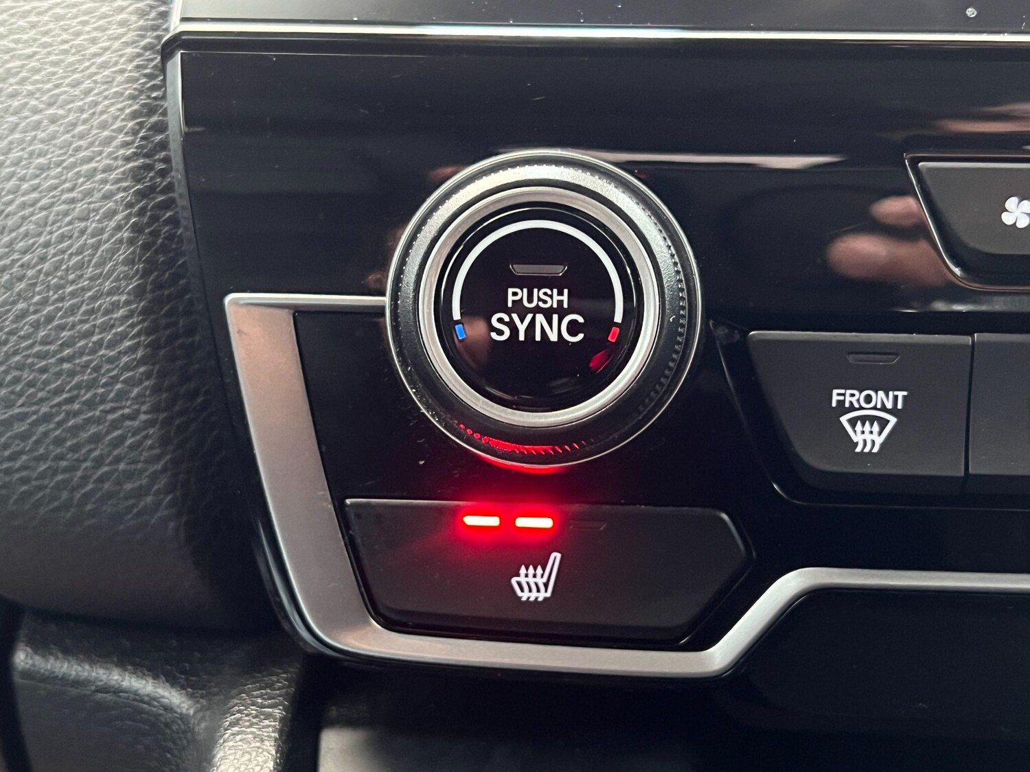 Used Honda CR-V 2018 for sale - 76898324: Photo 34