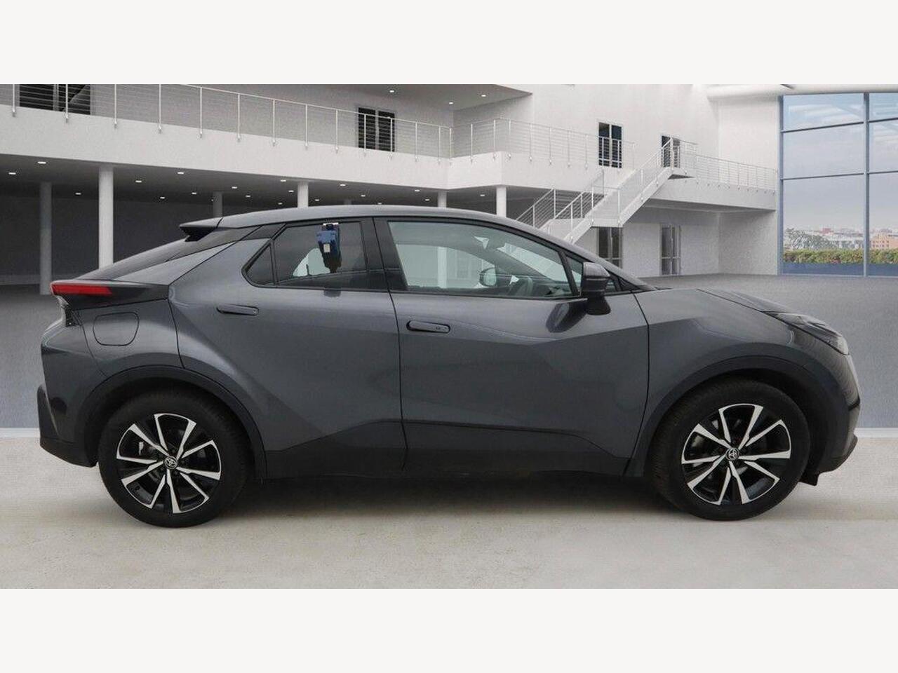 Used Toyota C-HR 2024 for sale - 77743919: Photo 9
