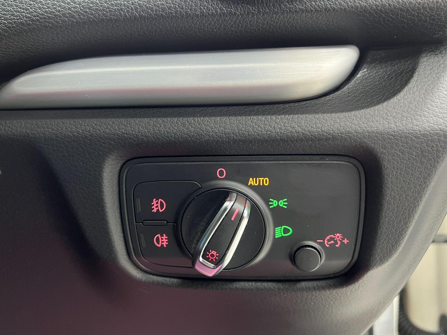 Used Audi A3 2015 for sale - 77060259: Photo 27