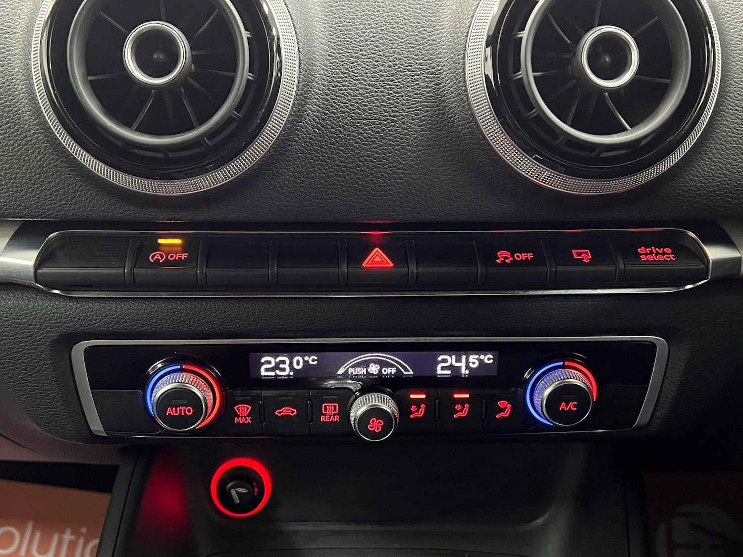 Used Audi A3 2015 for sale - 77060259: Photo 5