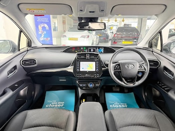Used Toyota Prius 2019 for sale - 79614715: Photo