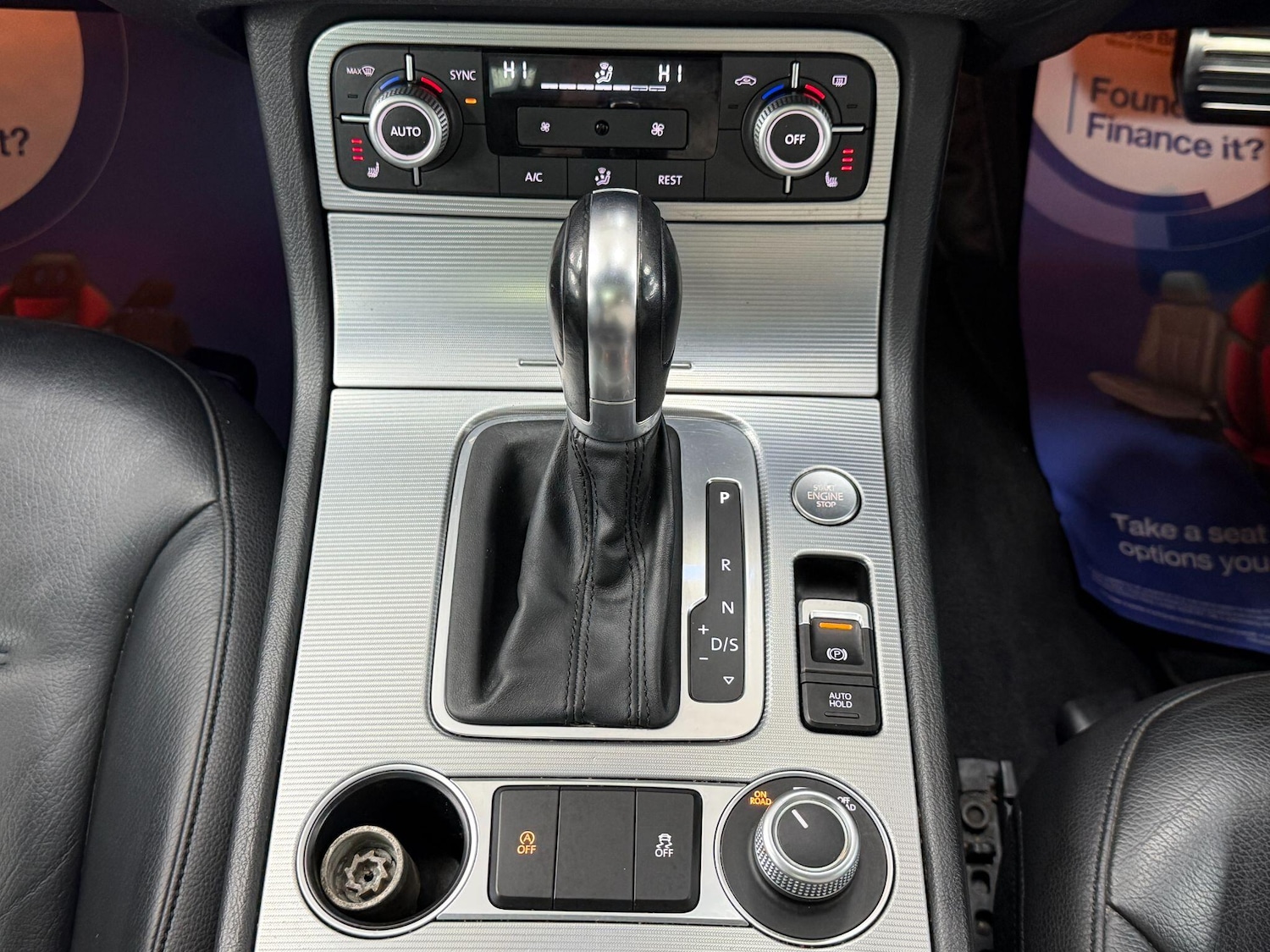 Used Volkswagen Touareg 2015 for sale - 77612493: Photo 3