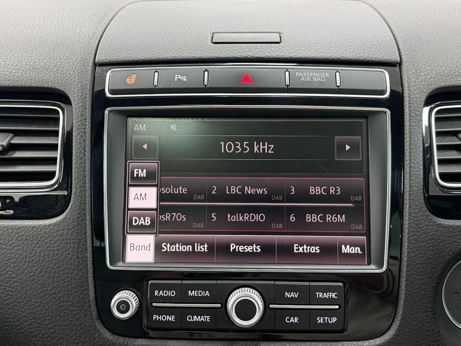 Used Volkswagen Touareg 2015 for sale - 77612493: Photo 43