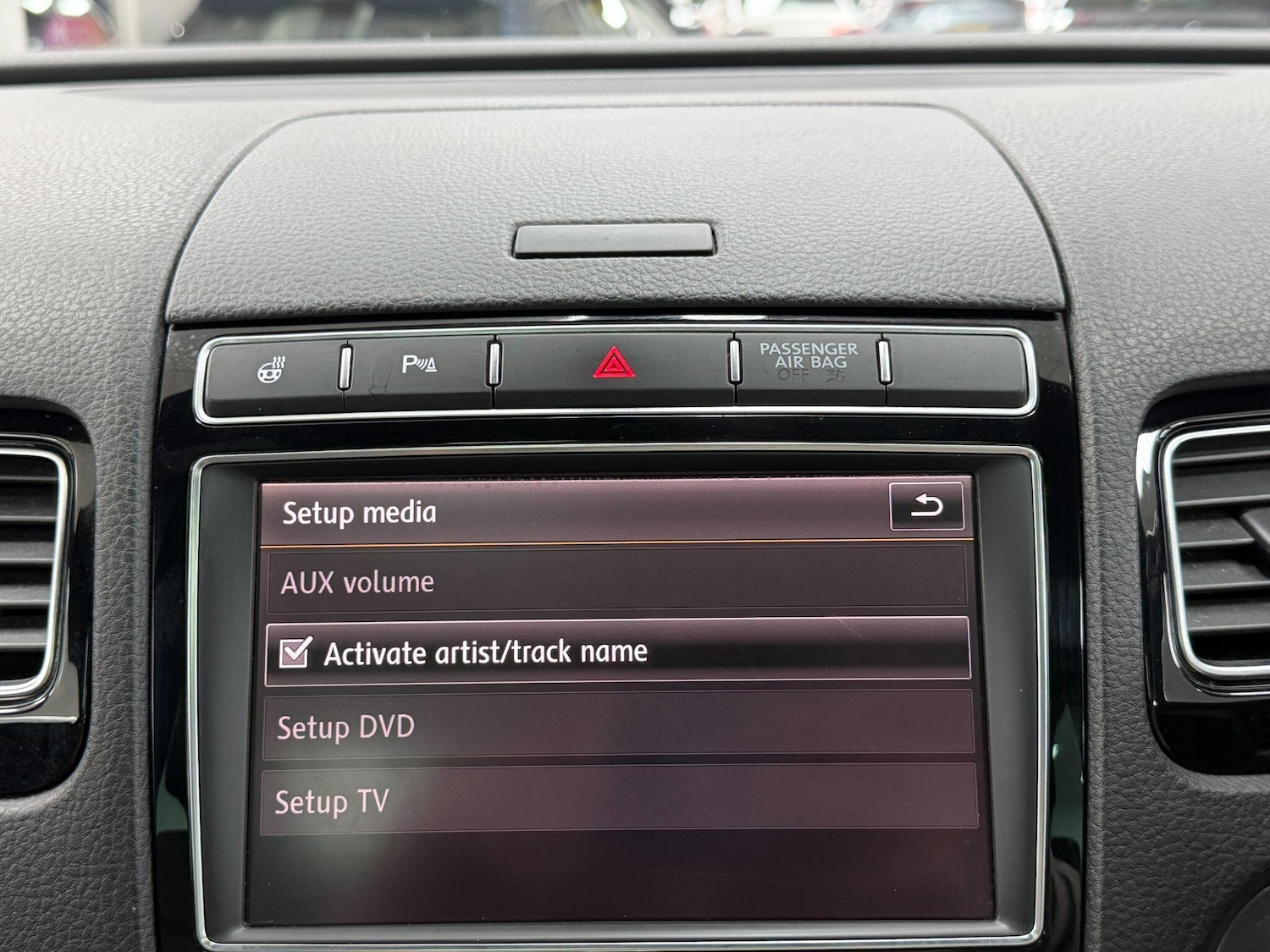 Used Volkswagen Touareg 2015 for sale - 77612493: Photo 56