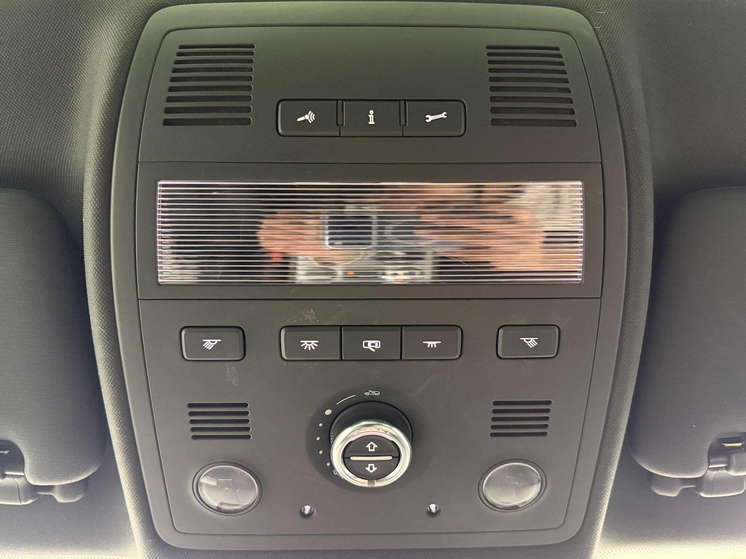 Used Volkswagen Touareg 2015 for sale - 77612493: Photo 57