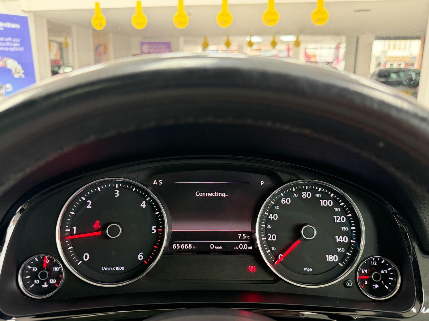 Used Volkswagen Touareg 2015 for sale - 77612493: Photo 60