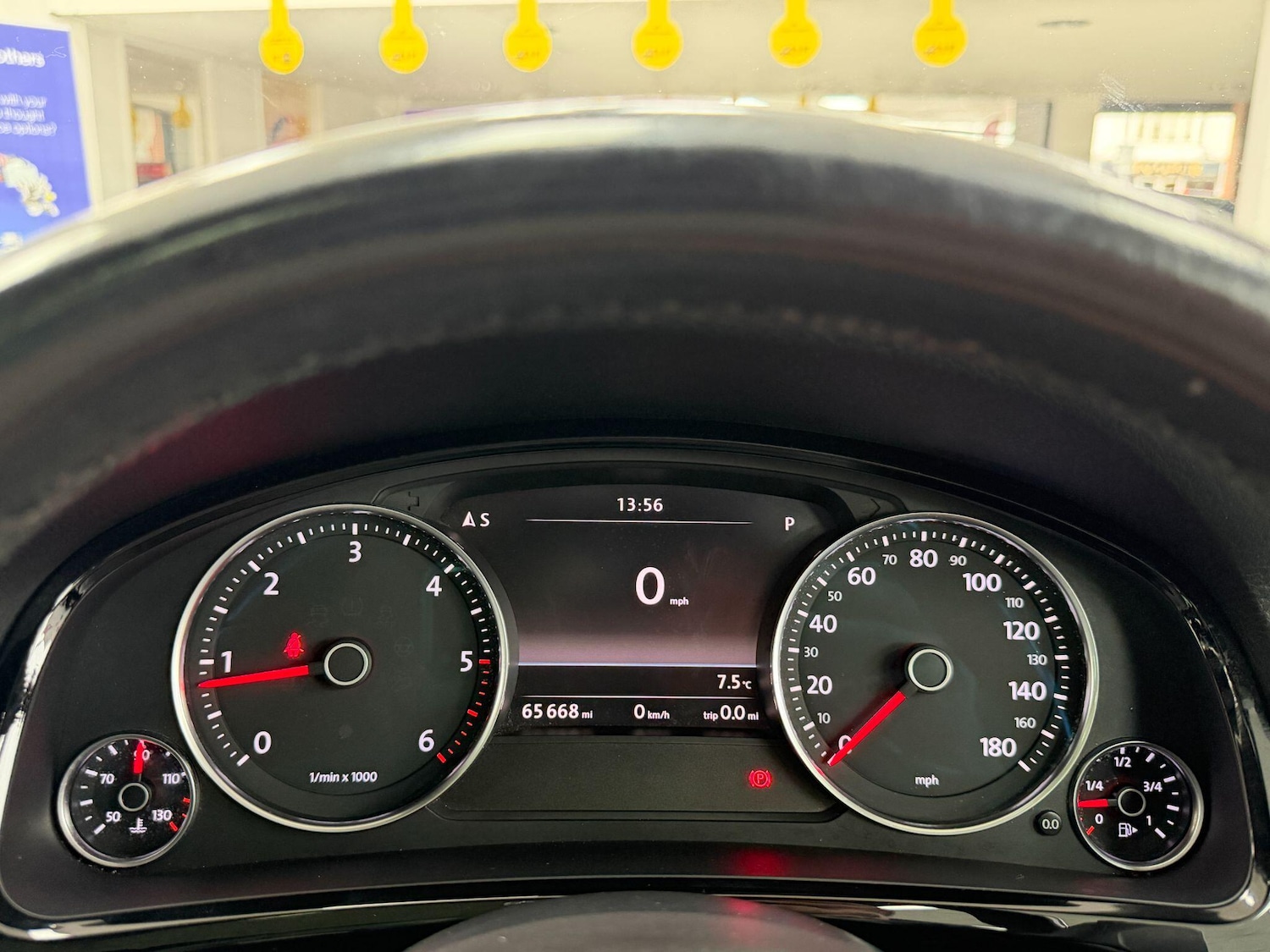 Used Volkswagen Touareg 2015 for sale - 77612493: Photo 61