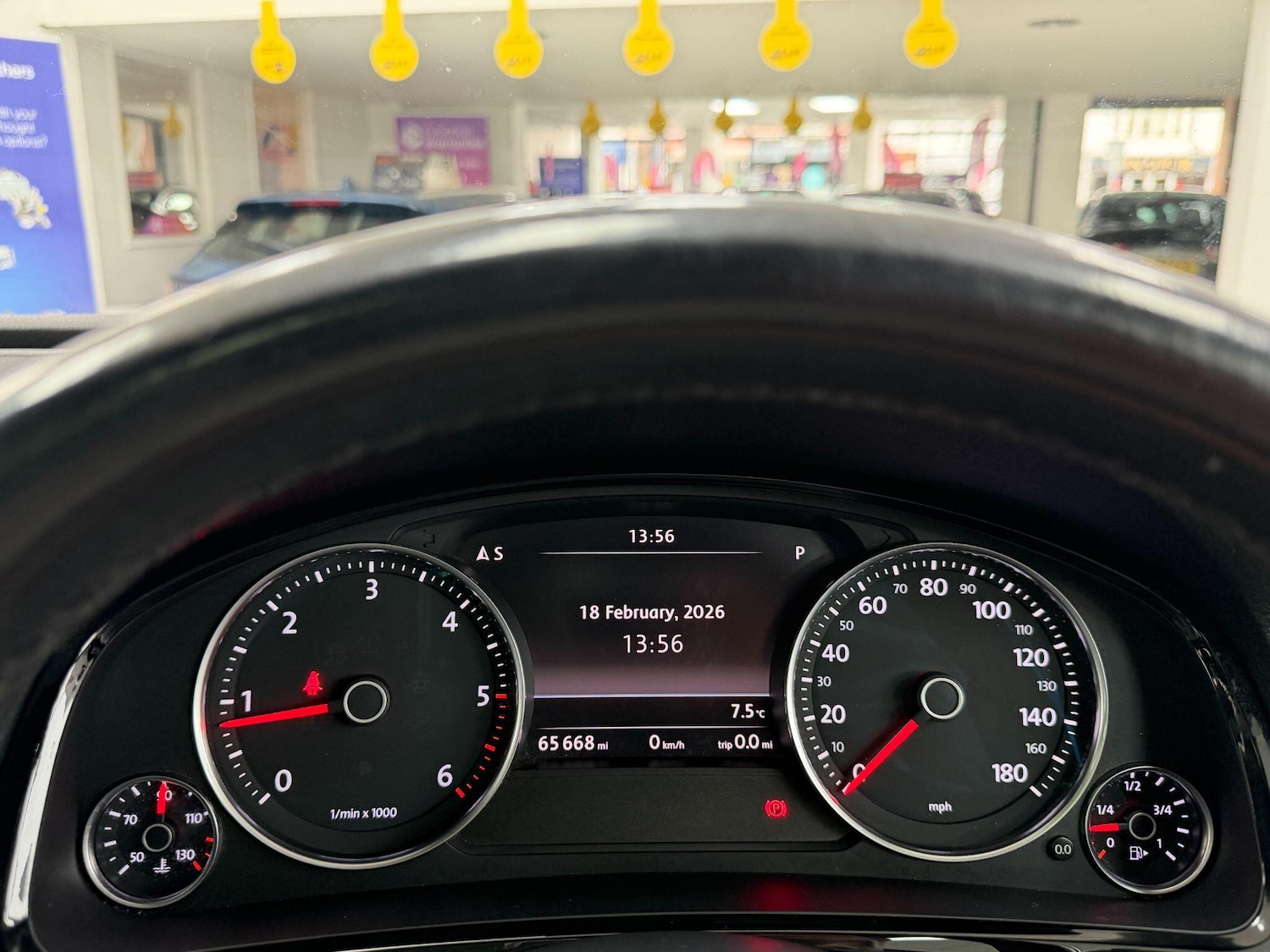 Used Volkswagen Touareg 2015 for sale - 77612493: Photo 62