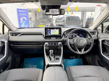 Used Toyota RAV4 2019 for sale - 79280804: Photo