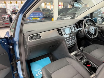 Used Volkswagen Golf SV 2016 for sale - 79108064: Photo