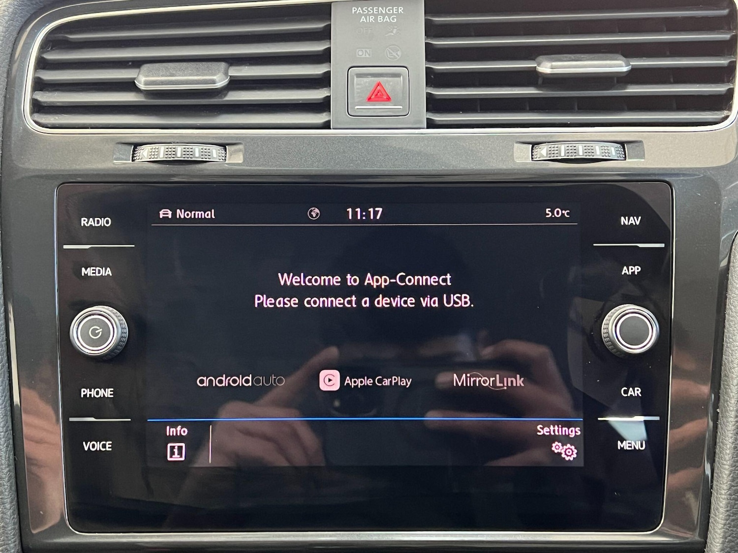 Used Volkswagen Golf 2017 for sale - 77091047: Photo 47