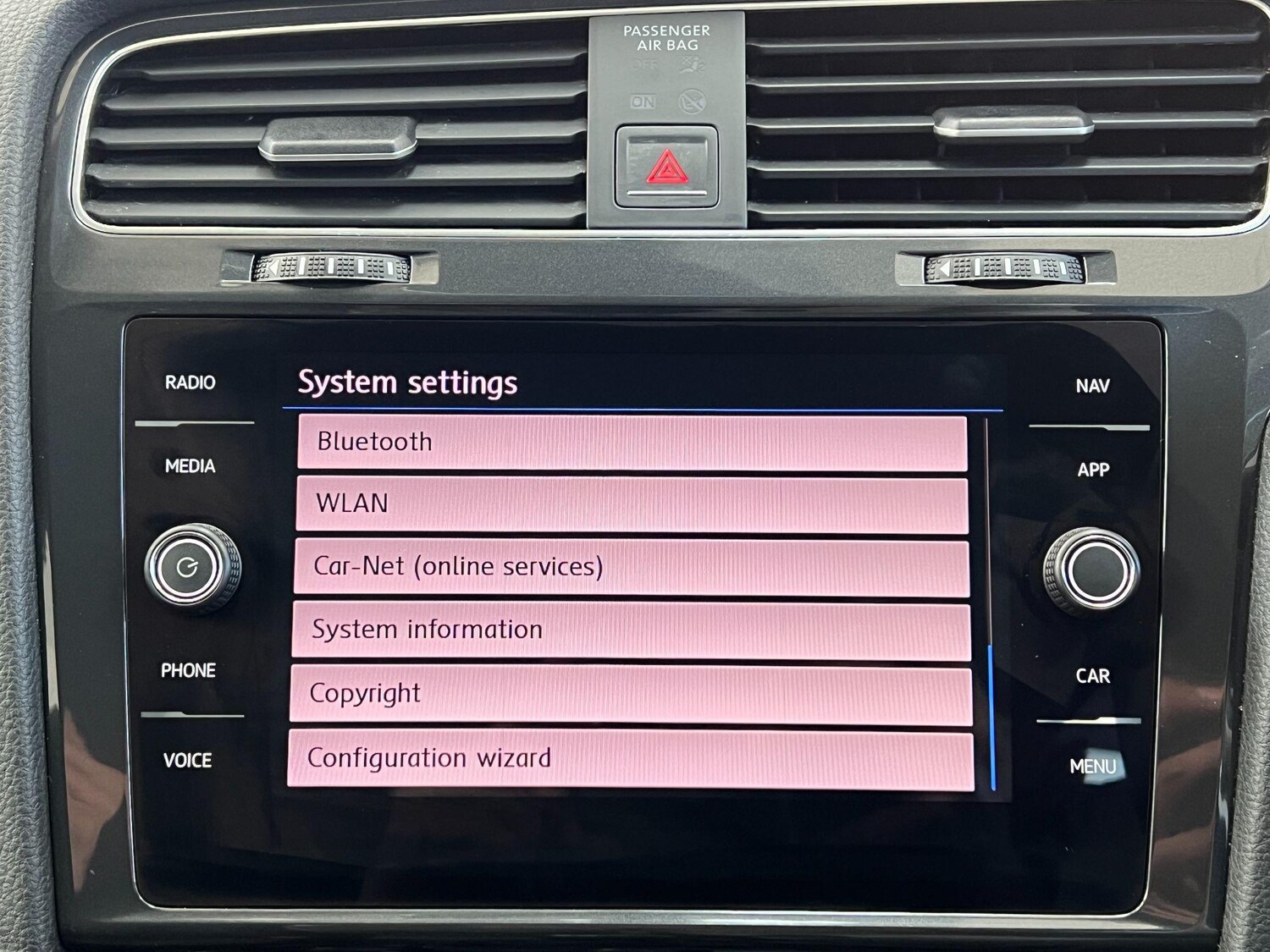 Used Volkswagen Golf 2017 for sale - 77091047: Photo 65