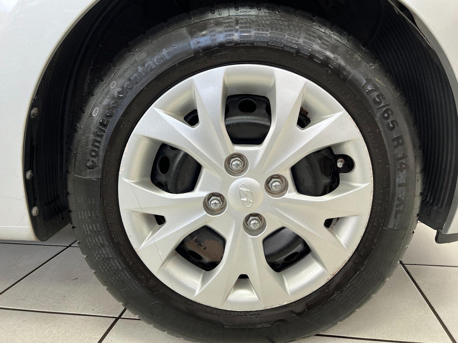 Used Hyundai i10 2015 for sale - 76899328: Photo 39