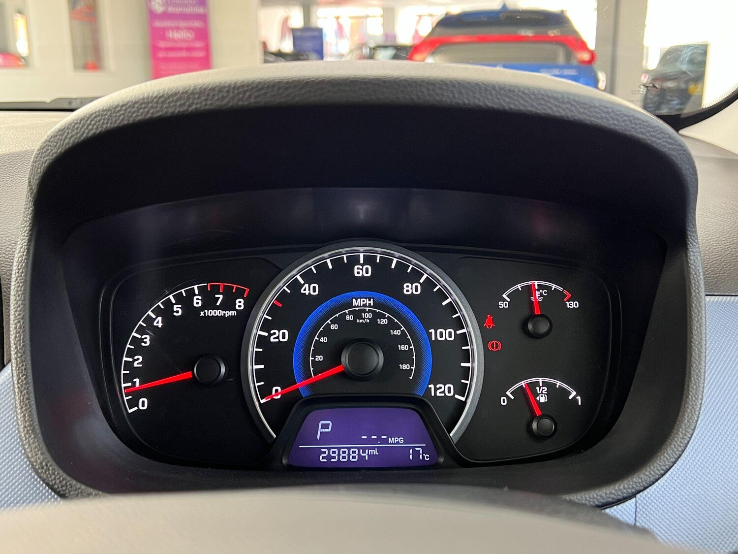 Used Hyundai i10 2015 for sale - 76899328: Photo 45