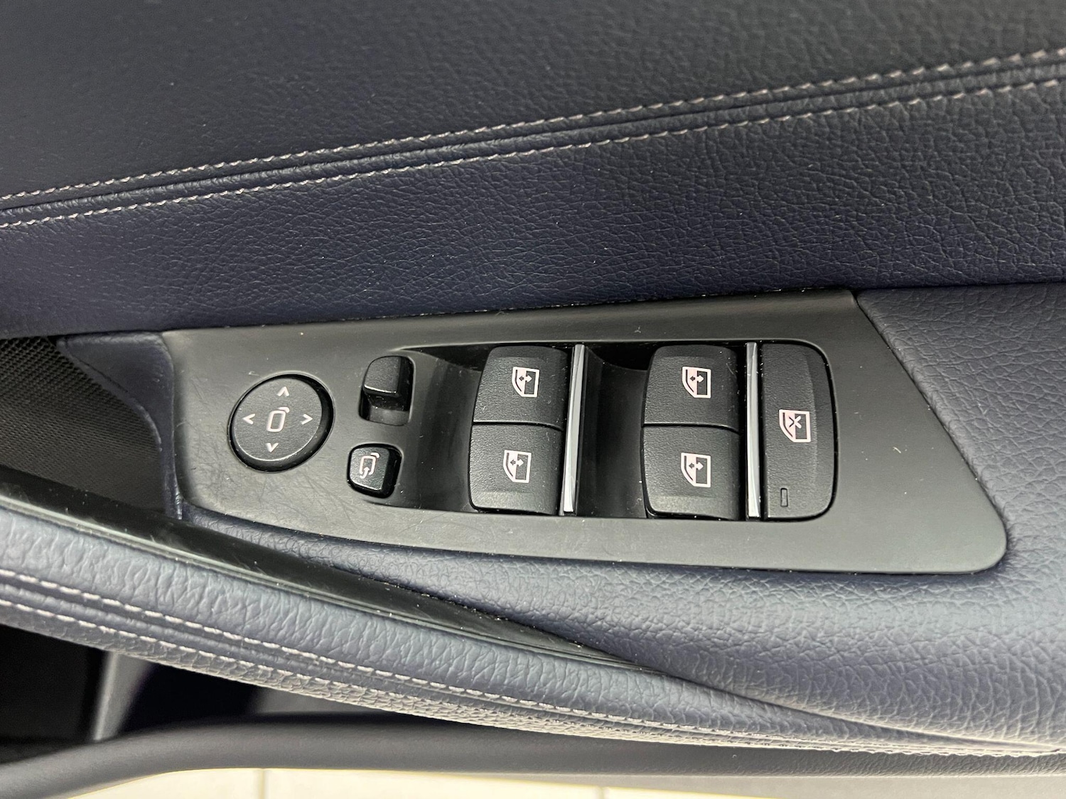 Used BMW 5 Series 2017 for sale - 76898506: Photo 27