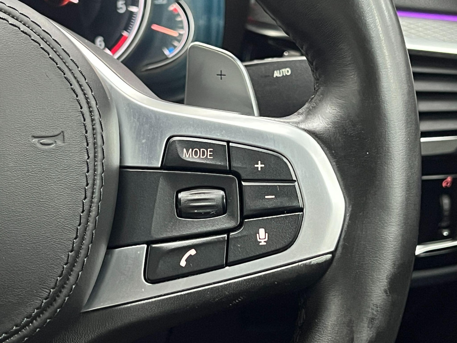 Used BMW 5 Series 2017 for sale - 76898506: Photo 32