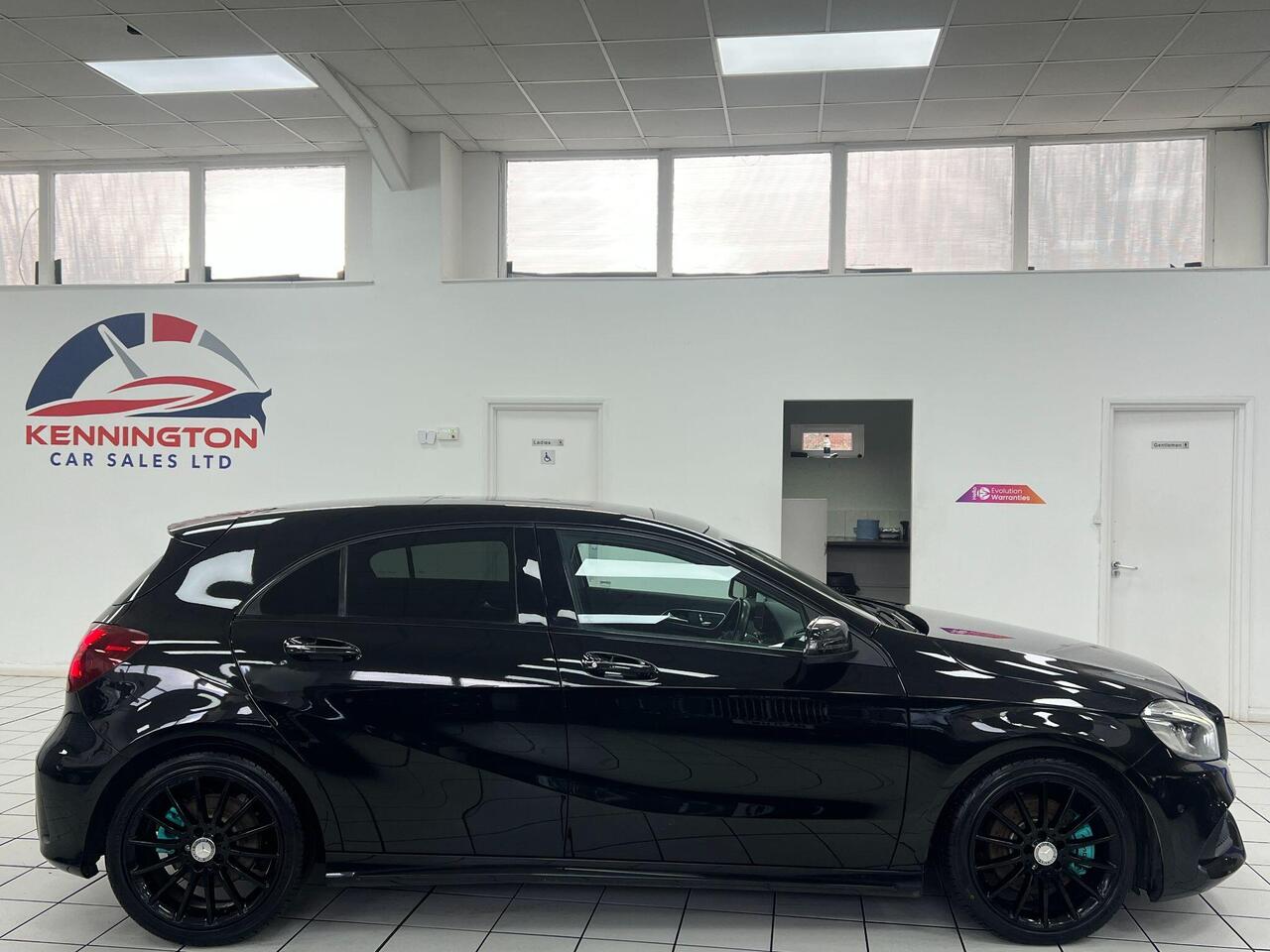 Used Mercedes-Benz A-Class 2017 for sale - 77743885: Photo 25