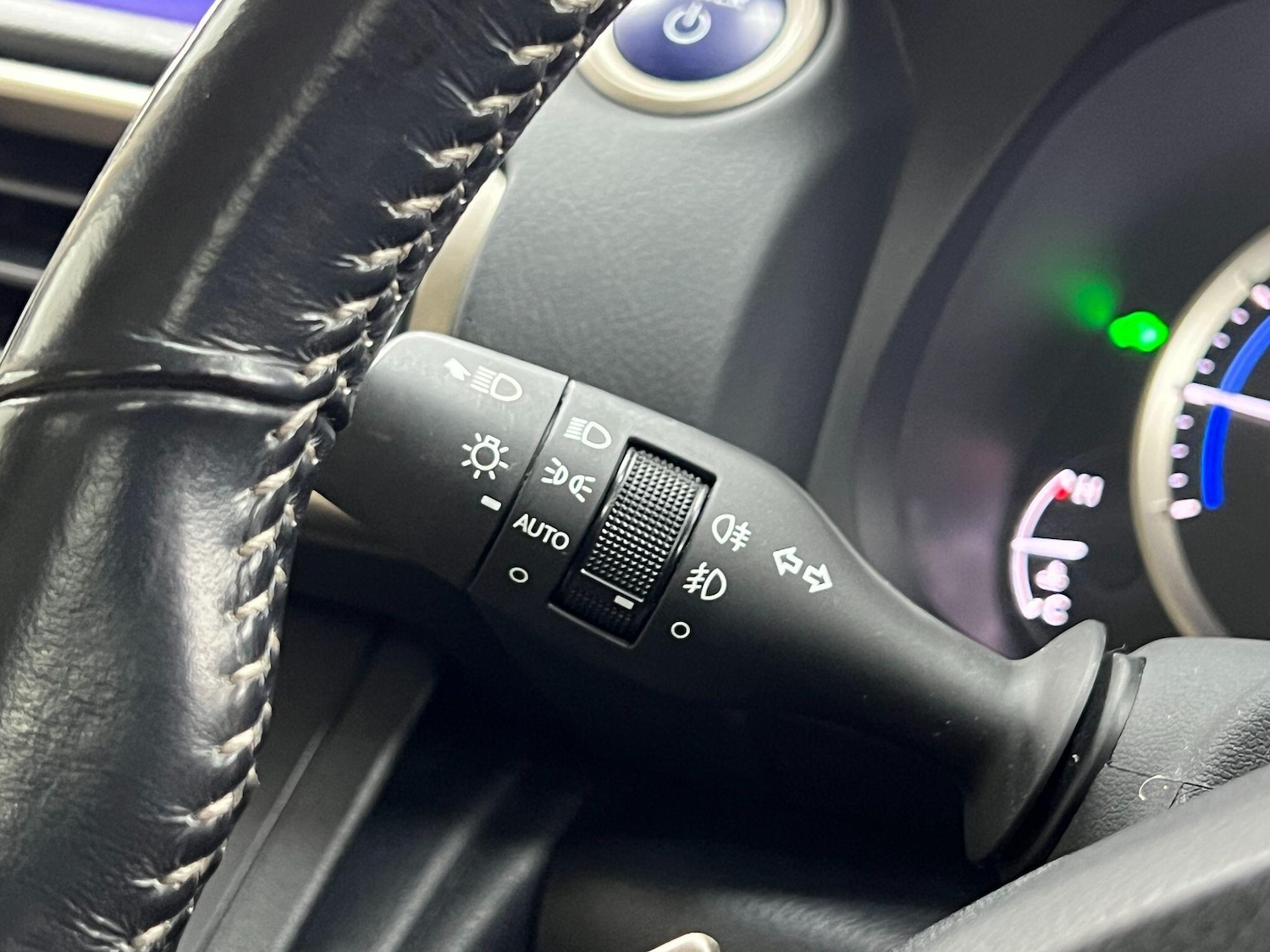 Used Lexus IS 2016 for sale - 77559981: Photo 32