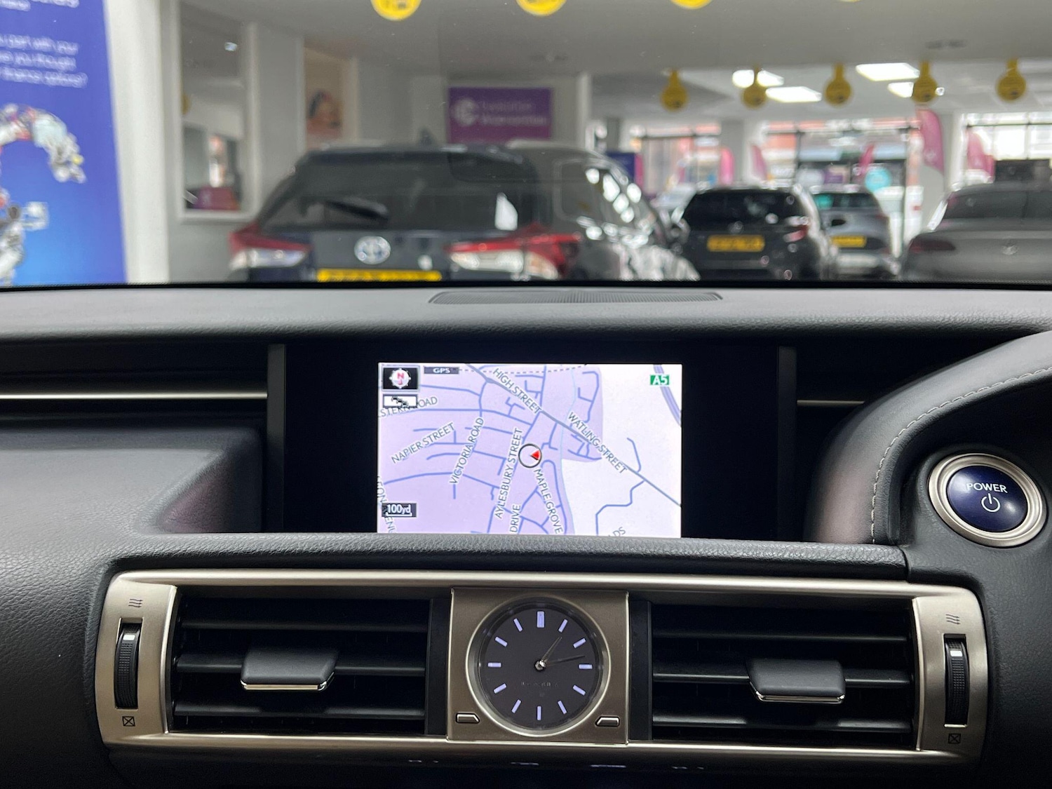 Used Lexus IS 2016 for sale - 77559981: Photo 4