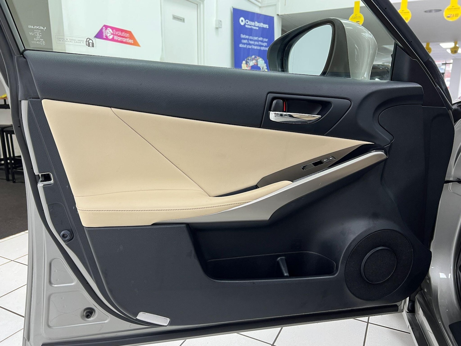 Used Lexus IS 2016 for sale - 77559981: Photo 40