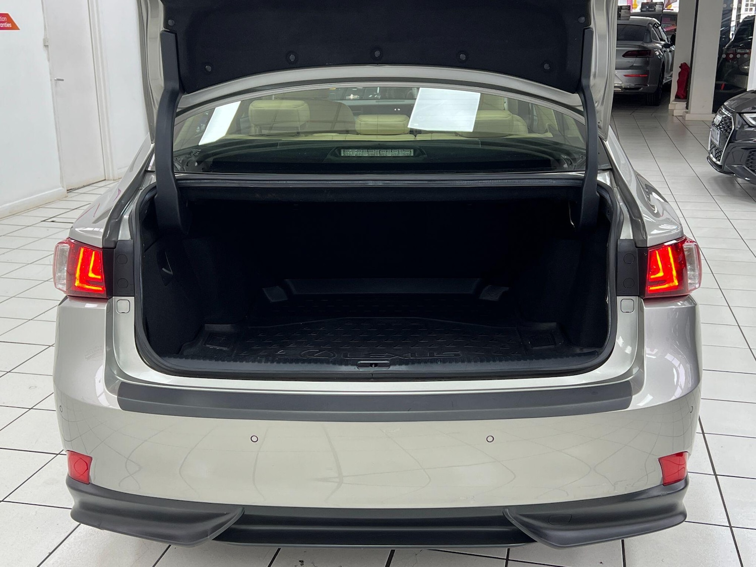 Used Lexus IS 2016 for sale - 77559981: Photo 86