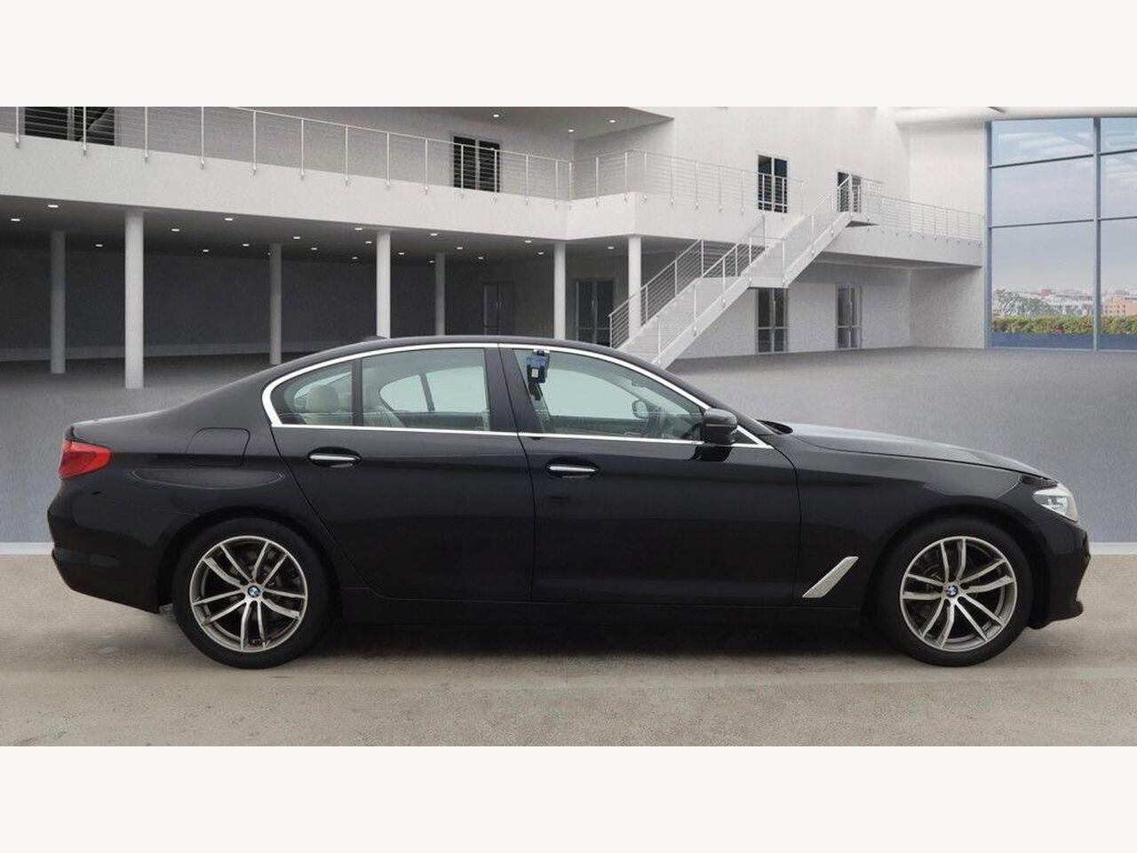Used BMW 5 Series 2017 for sale - 77841012: Photo 9