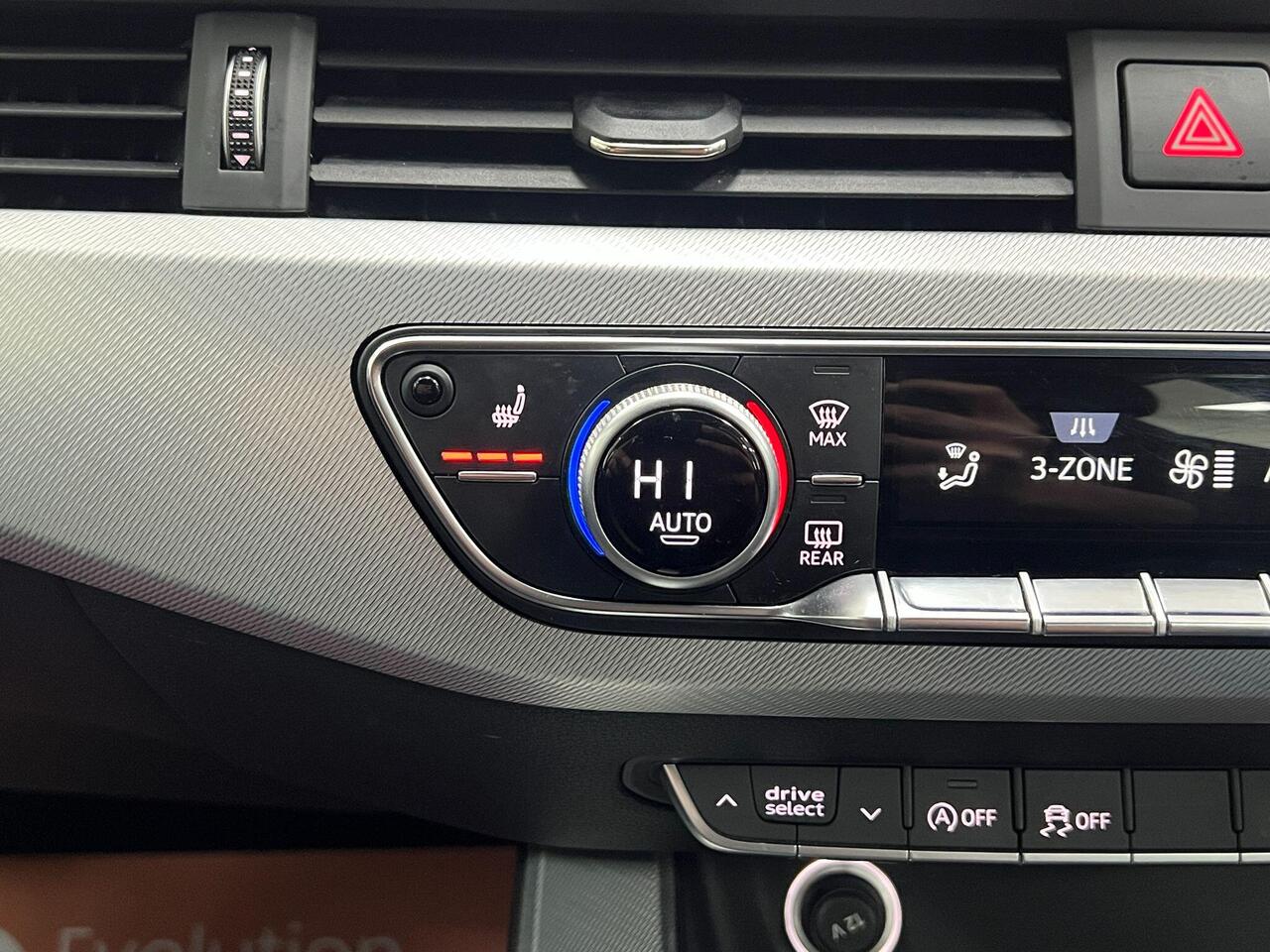 Used Audi A4 2017 for sale - 77743895: Photo 24