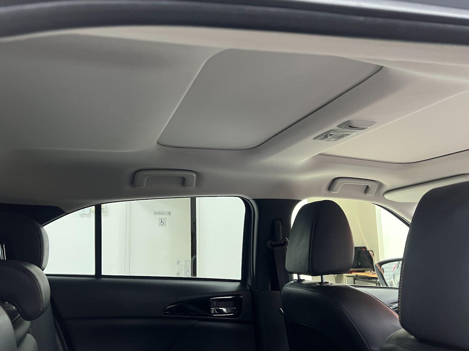 Used Mitsubishi Eclipse Cross 2018 for sale - 77166439: Photo 23