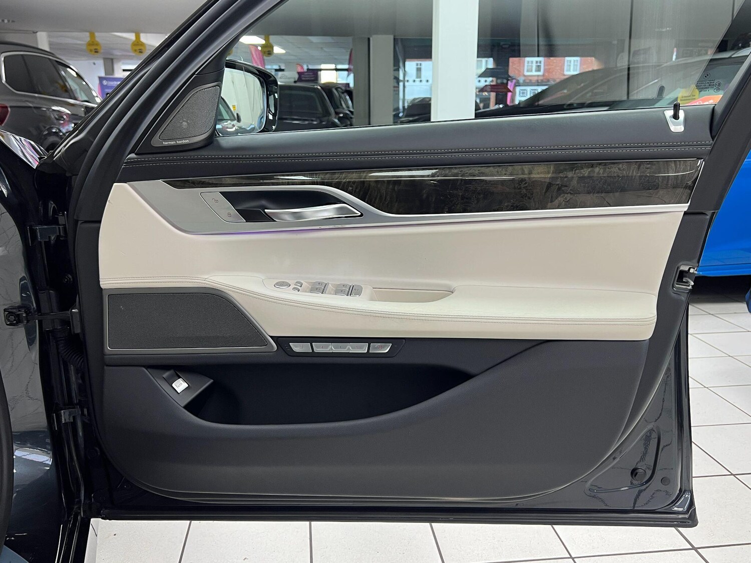 Used BMW 7 Series 2016 for sale - 76898405: Photo 38