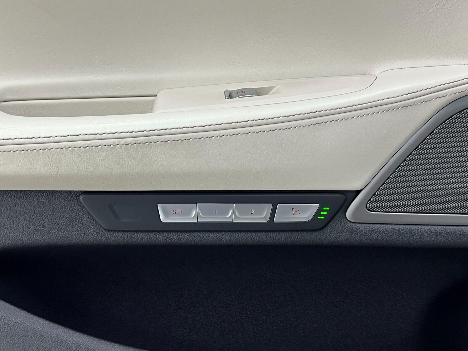 Used BMW 7 Series 2016 for sale - 76898405: Photo 96