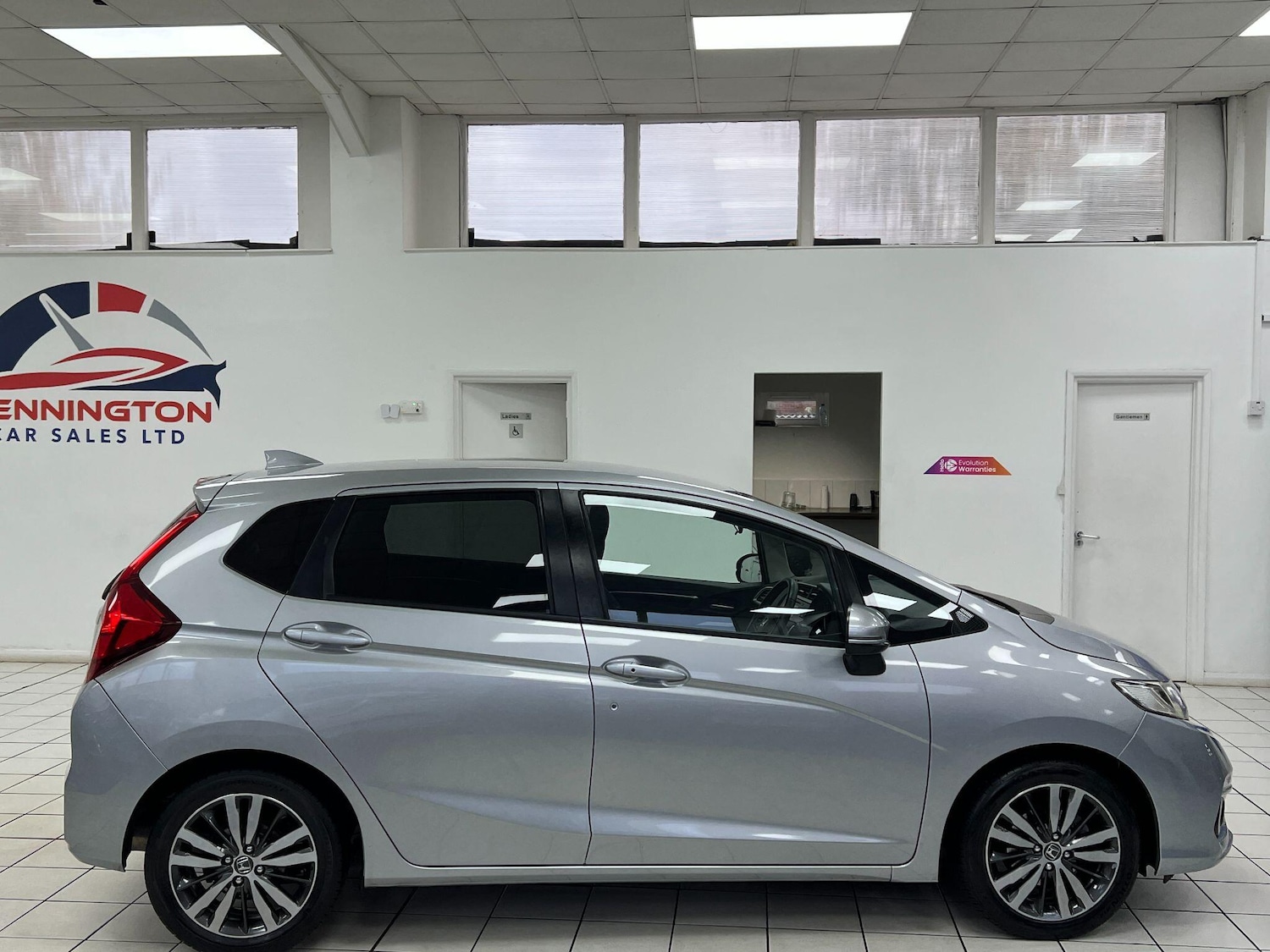 Used Honda Jazz 2019 for sale - 76899399: Photo 15