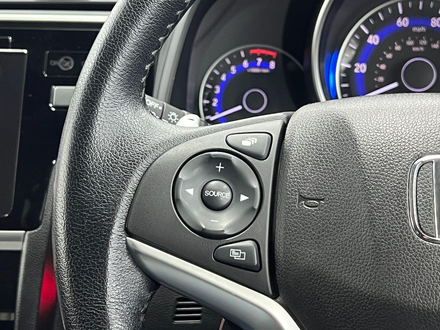 Used Honda Jazz 2019 for sale - 76899399: Photo 24