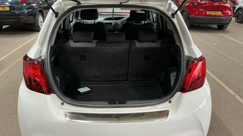 Used Toyota Yaris 2016 for sale - 77633748: Photo 17