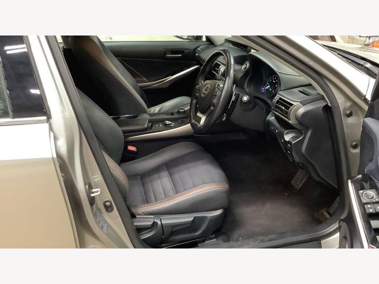 Used Lexus IS 2020 for sale - 77786283: Photo 12