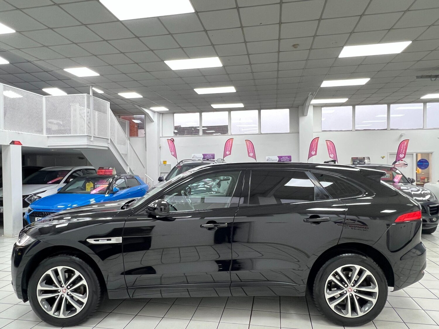 Used Jaguar F-Pace 2018 for sale - 76899361: Photo 13