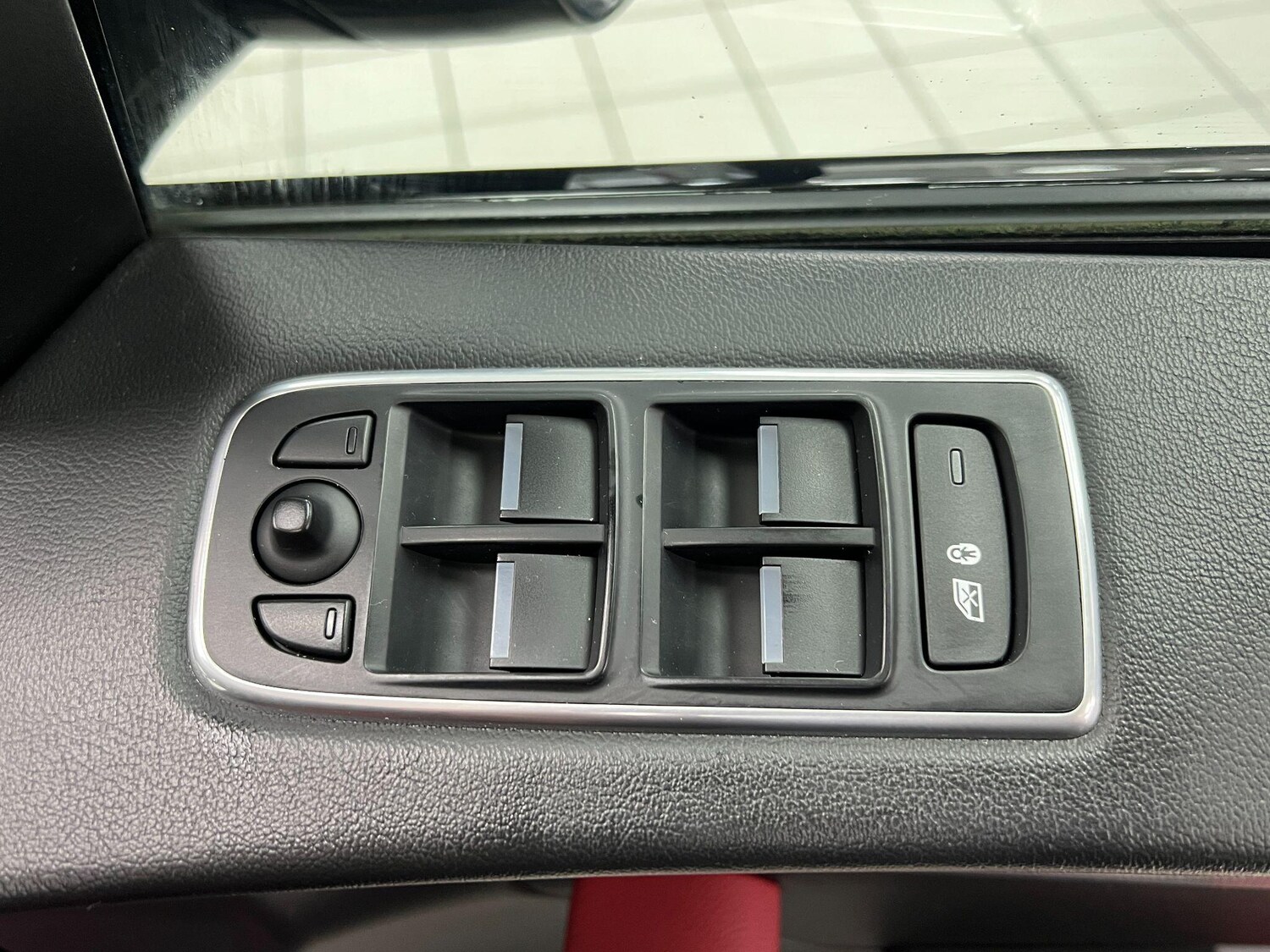 Used Jaguar F-Pace 2018 for sale - 76899361: Photo 23