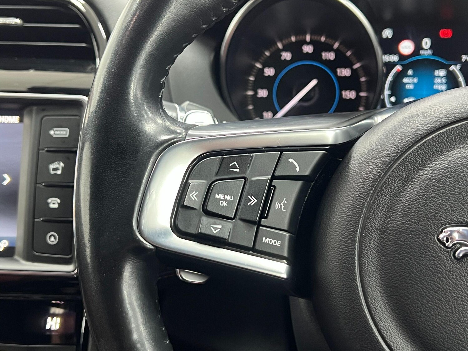 Used Jaguar F-Pace 2018 for sale - 76899361: Photo 25