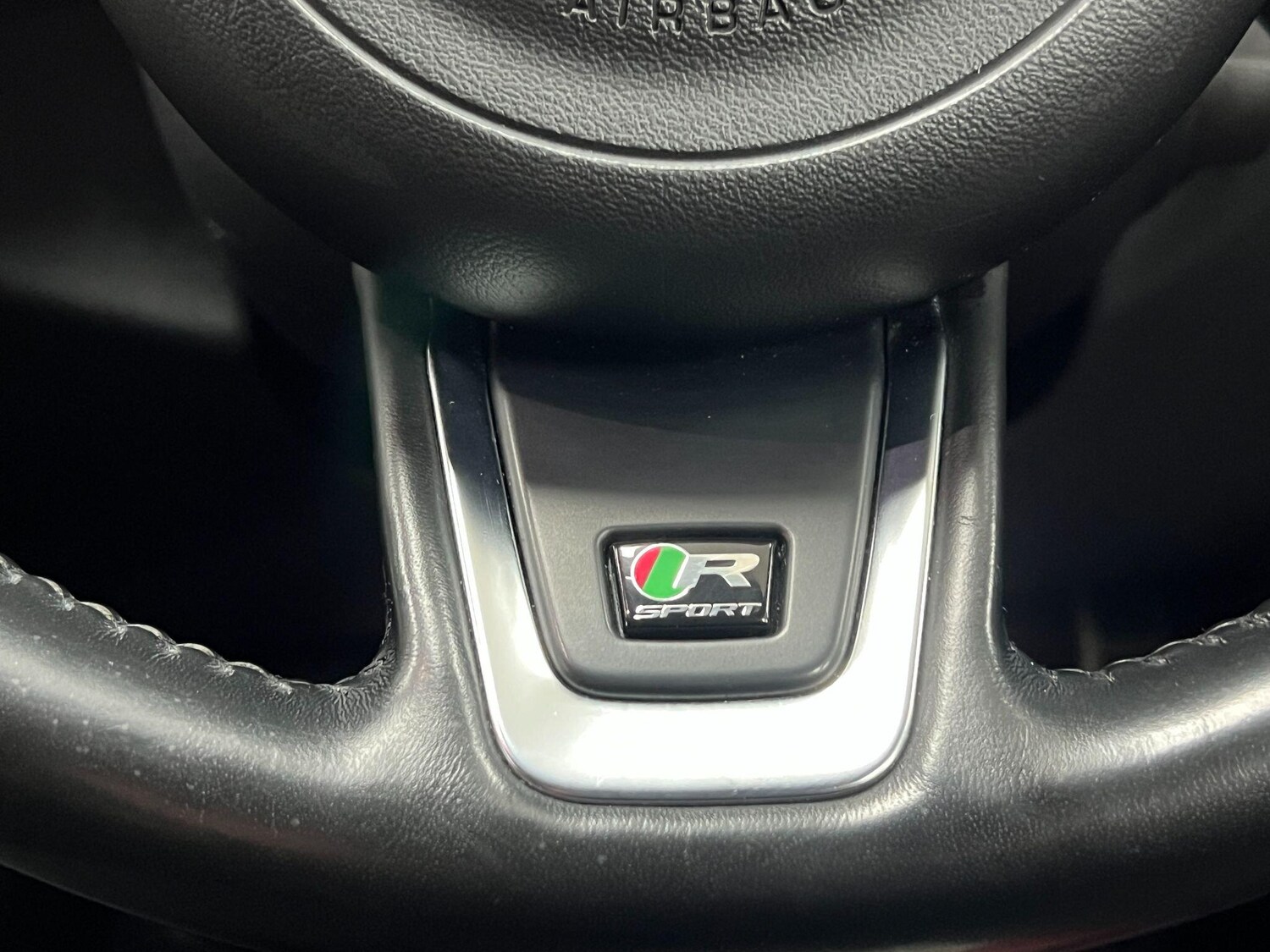 Used Jaguar F-Pace 2018 for sale - 76899361: Photo 28