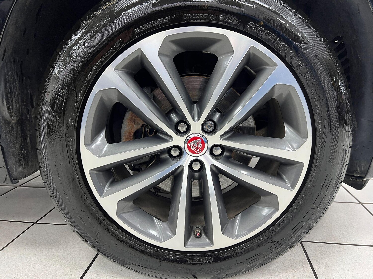 Used Jaguar F-Pace 2018 for sale - 76899361: Photo 42