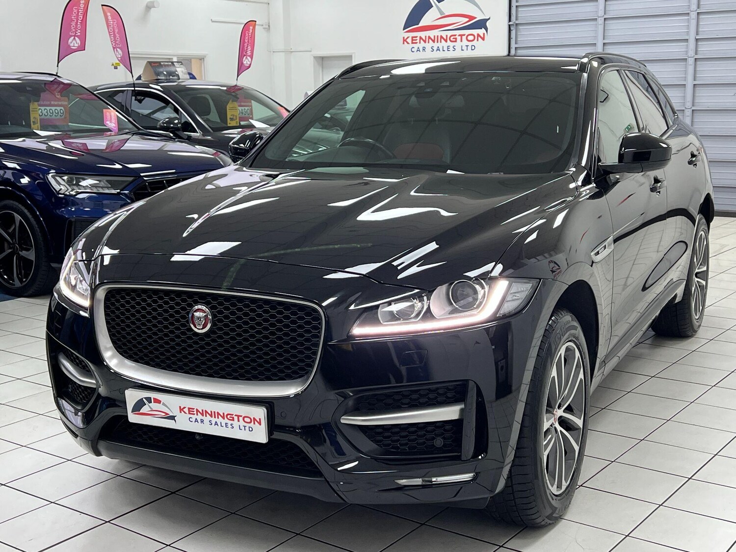 Used Jaguar F-Pace 2018 for sale - 76899361: Photo 8