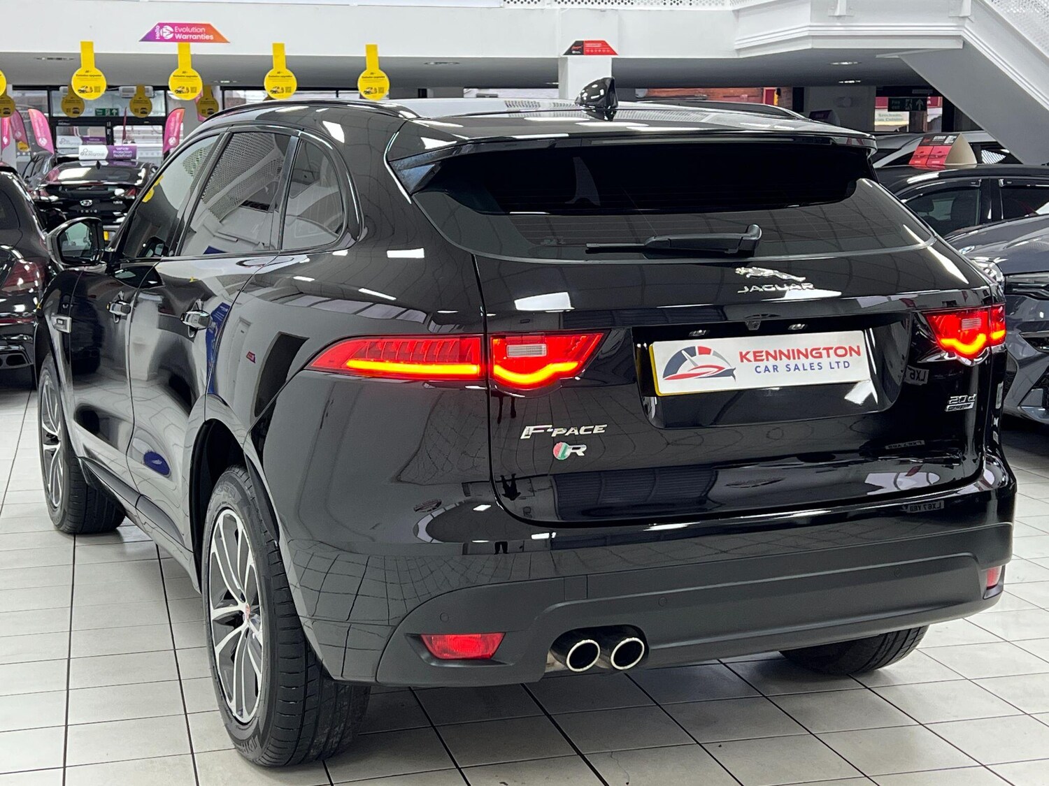 Used Jaguar F-Pace 2018 for sale - 76899361: Photo 9