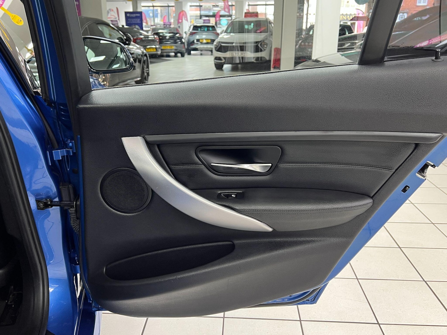 Used BMW 3 Series 2013 for sale - 77163307: Photo 35