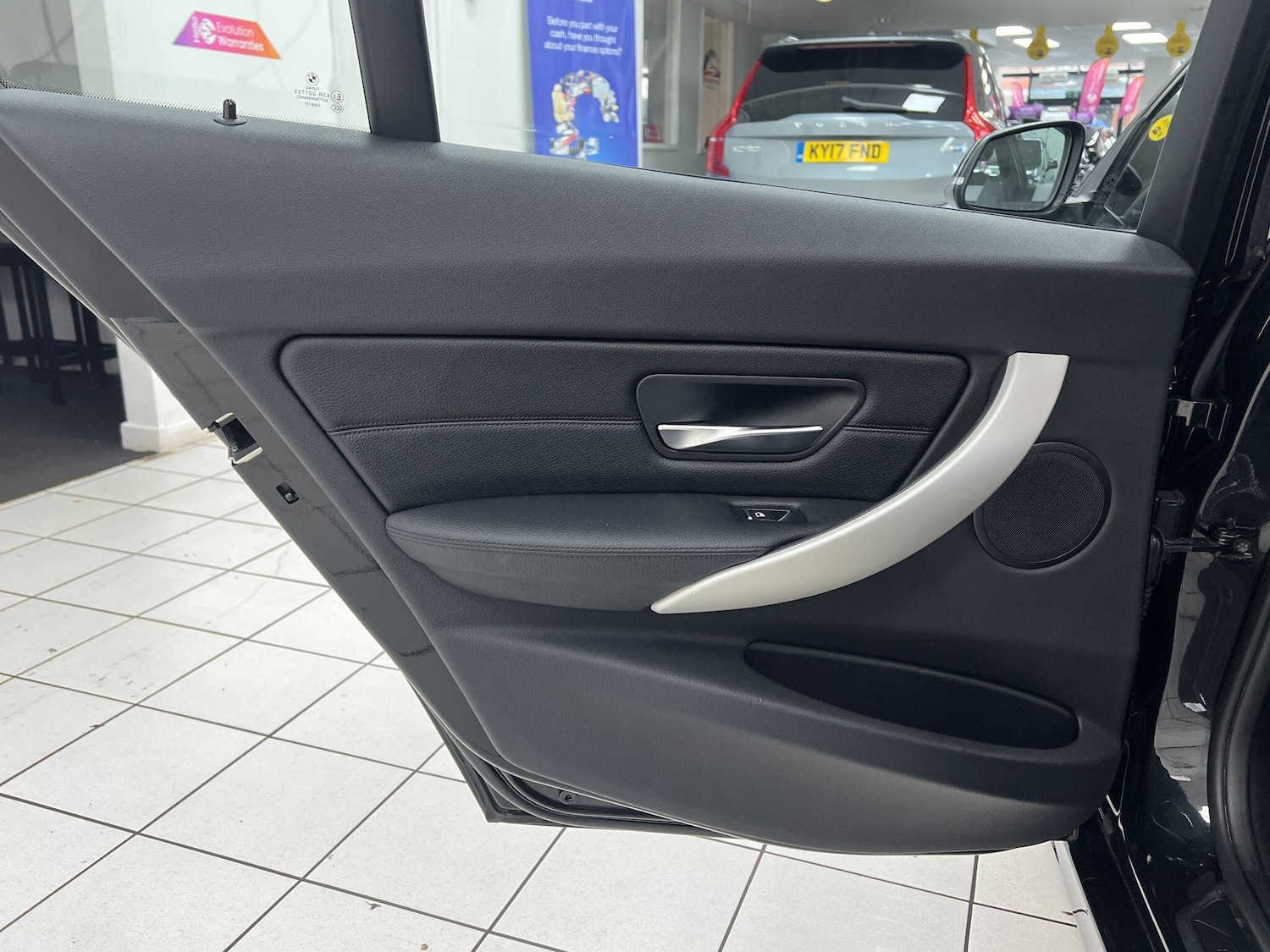 Used BMW 3 Series 2016 for sale - 77559490: Photo 33