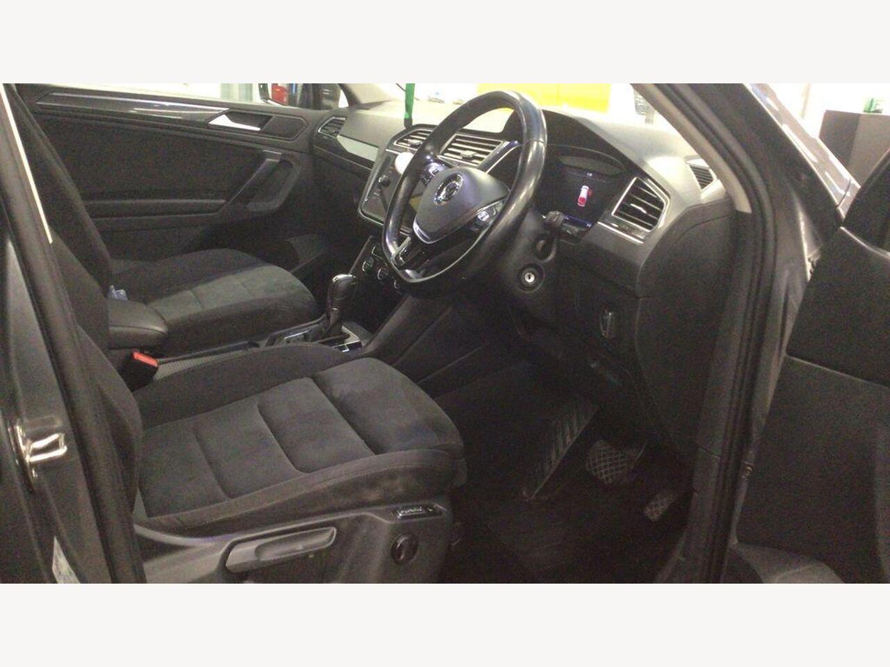 Used Volkswagen Tiguan 2018 for sale - 77743912: Photo 10