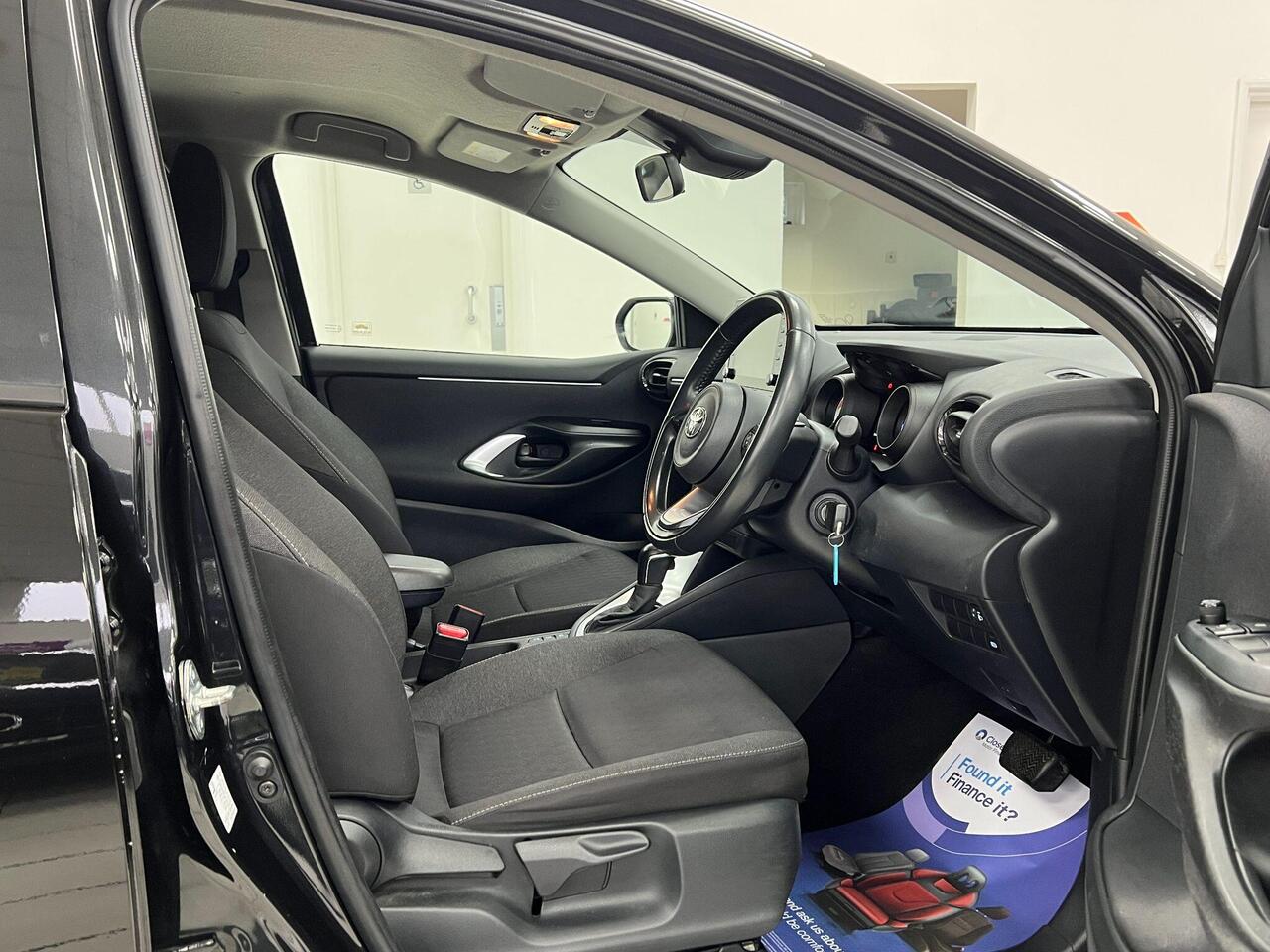 Used Toyota Yaris 2023 for sale - 77743868: Photo 22