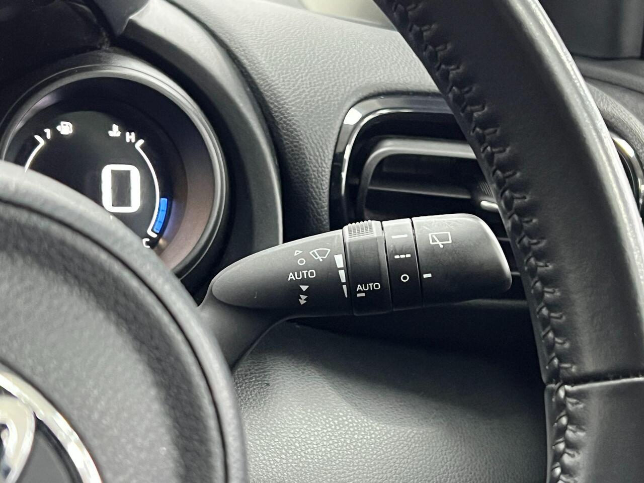 Used Toyota Yaris 2023 for sale - 77743868: Photo 30