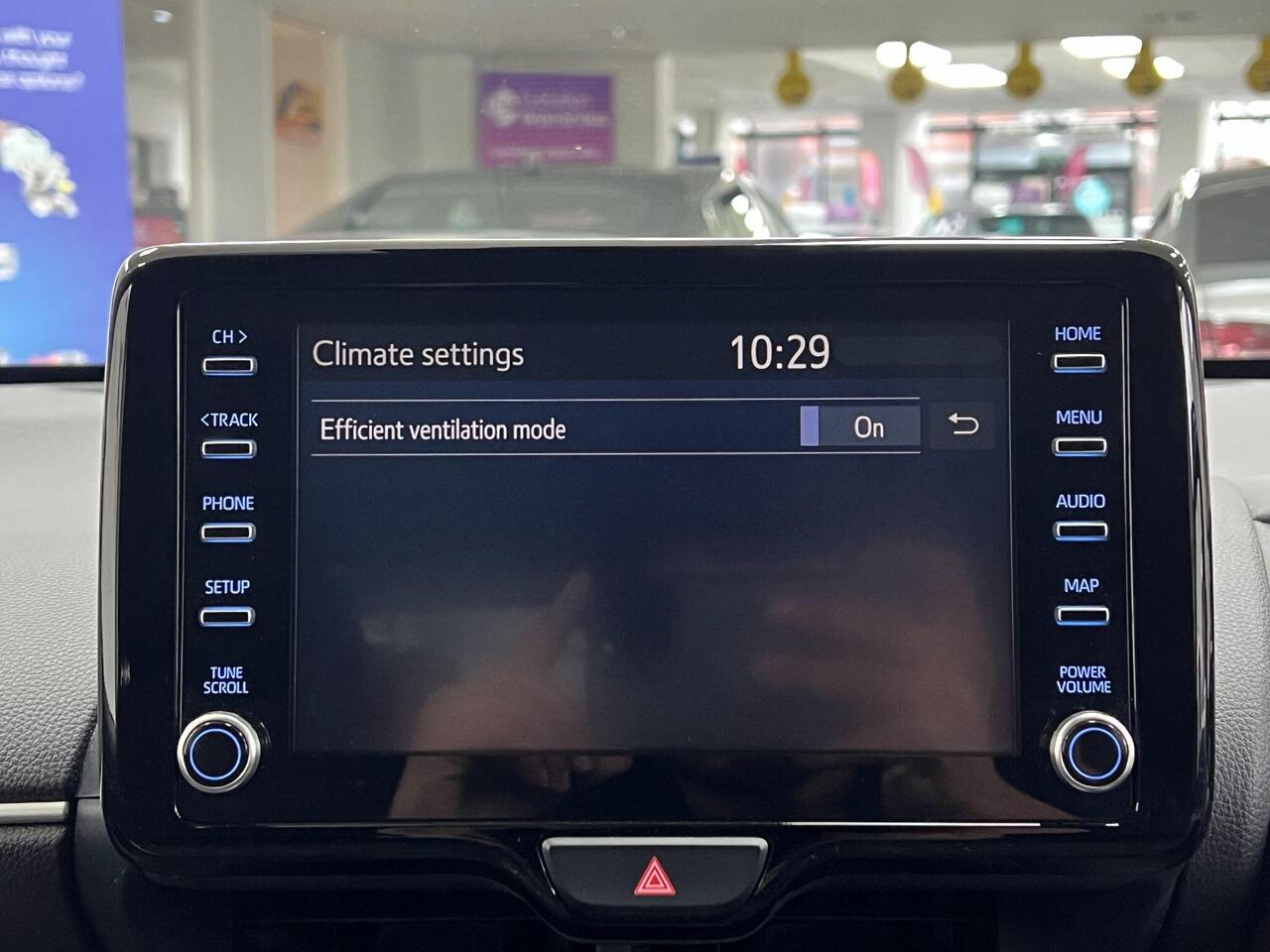 Used Toyota Yaris 2023 for sale - 77743868: Photo 60