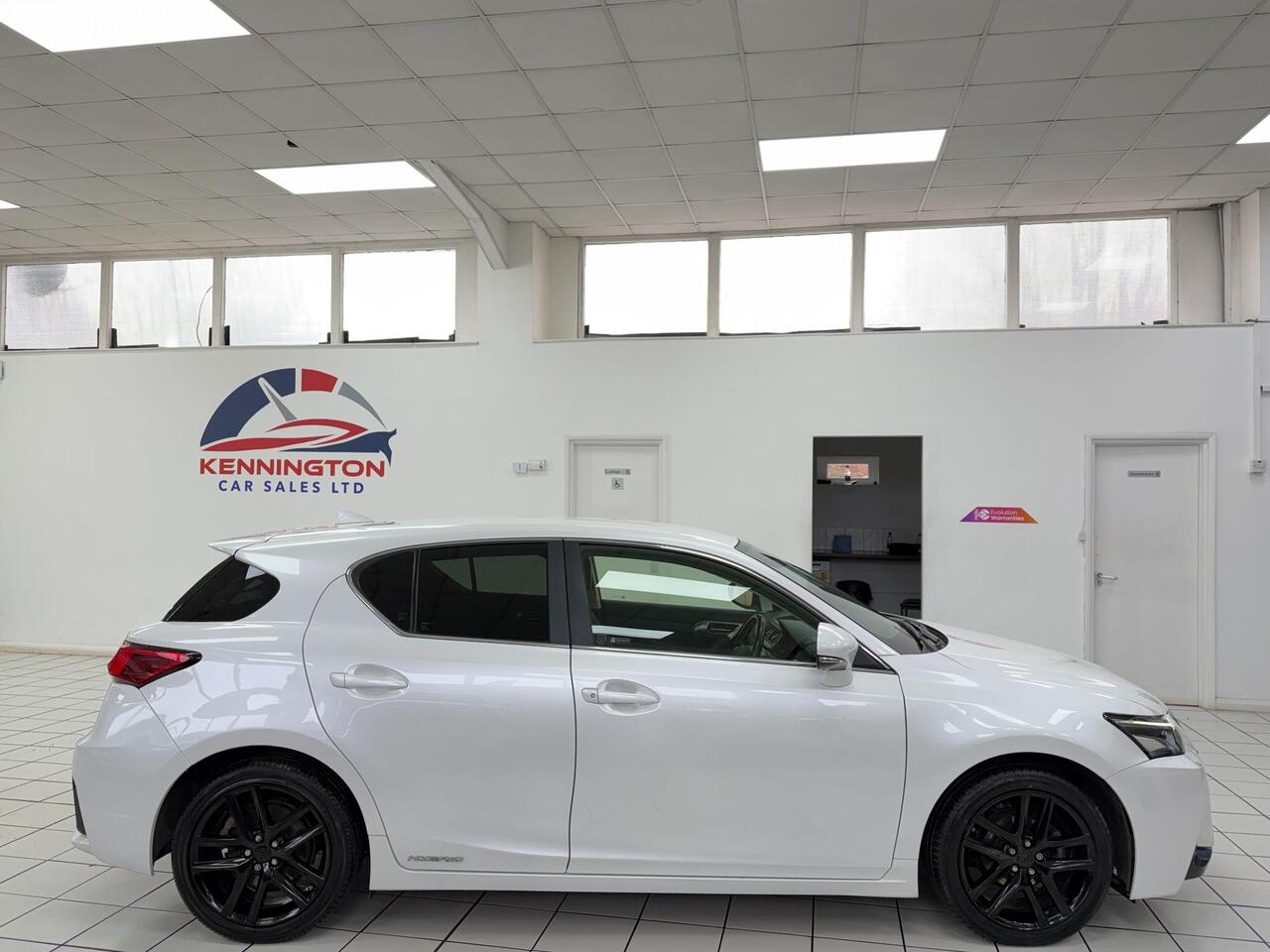 Used Lexus CT 2017 for sale - 77743882: Photo 15