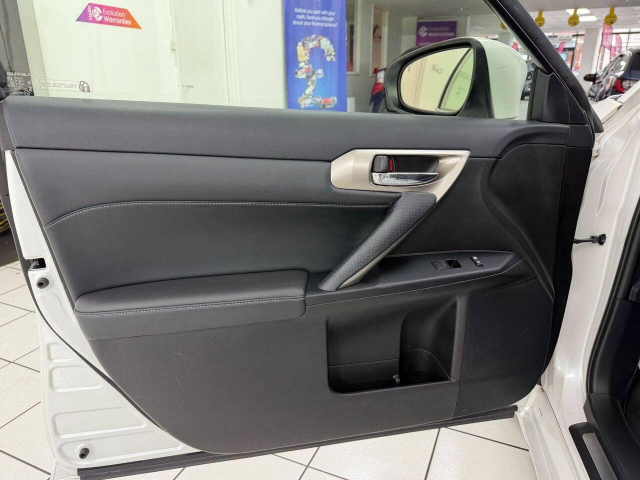 Used Lexus CT 2017 for sale - 77743882: Photo 30