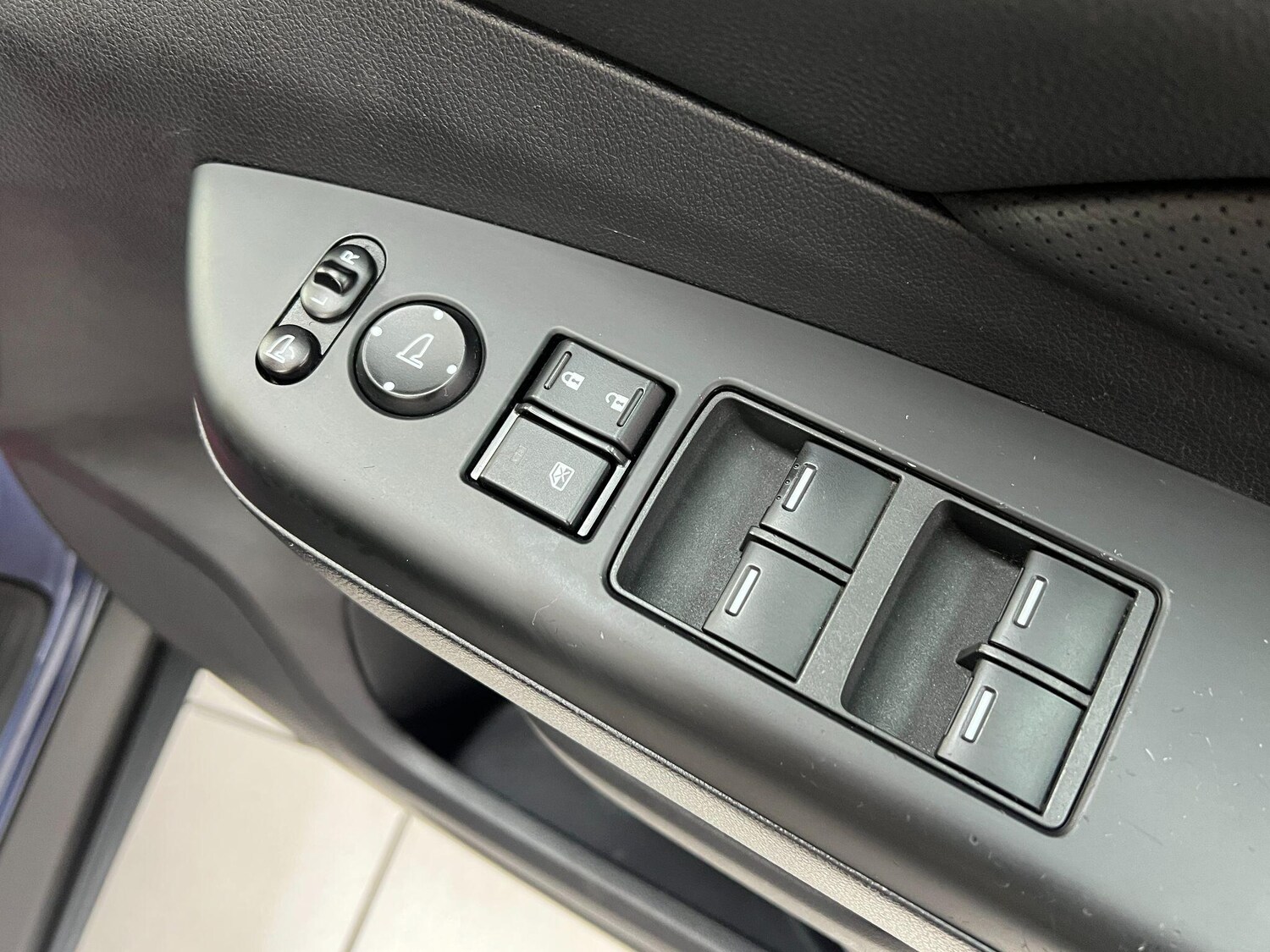 Used Honda CR-V 2017 for sale - 76899678: Photo 22